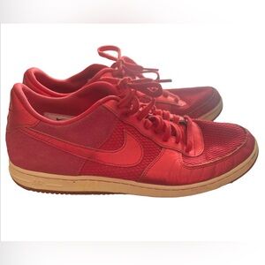 NIKE AIR AF1-Light metallic red suede sneaker
